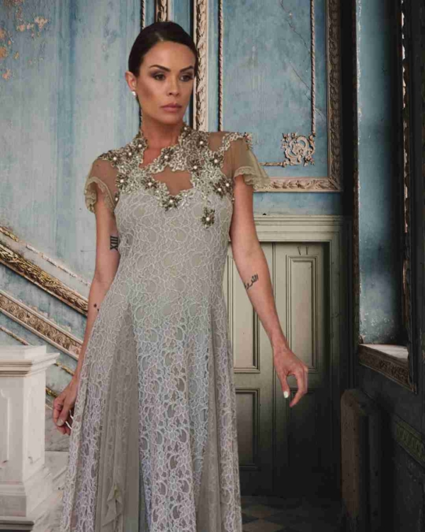 vestido de renda bordado saia nesgas - Imagem 7