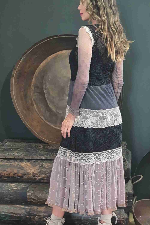 vestido midi renda folk manga longa - Image 6