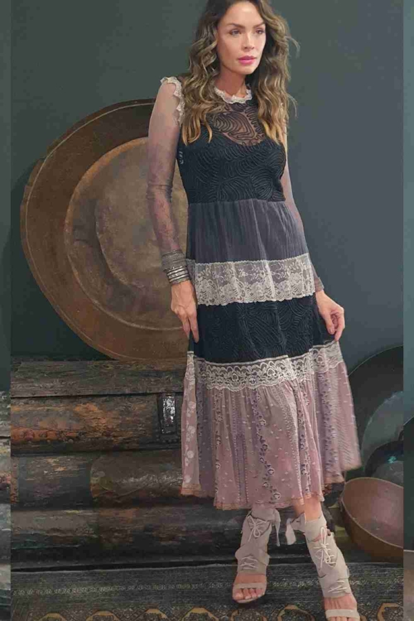 vestido midi renda folk manga longa