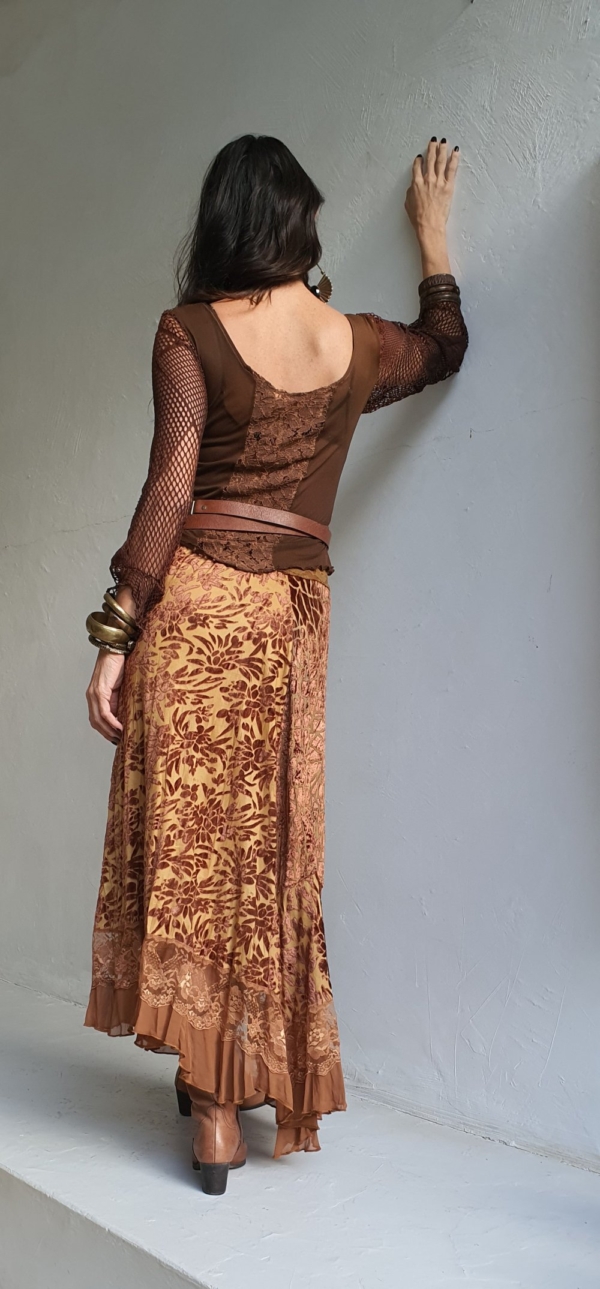 Conjunto de saia devore e blusa botao - Image 5