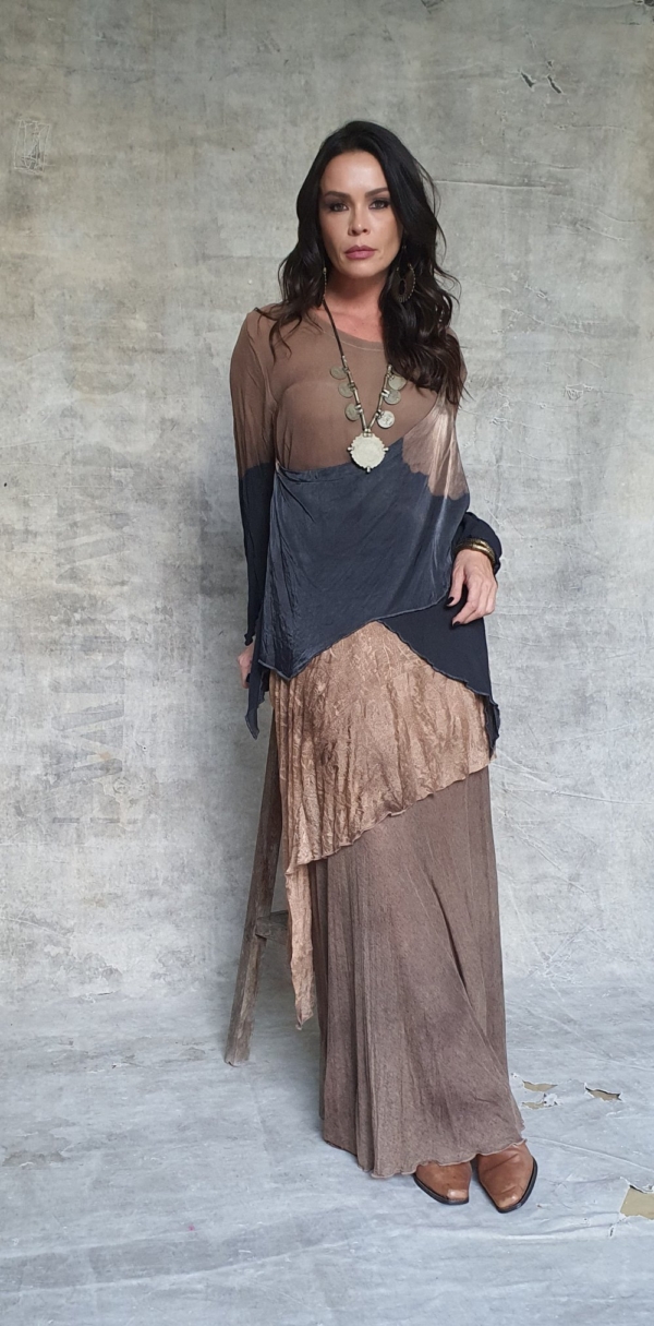 Conjunto de saia e blusa