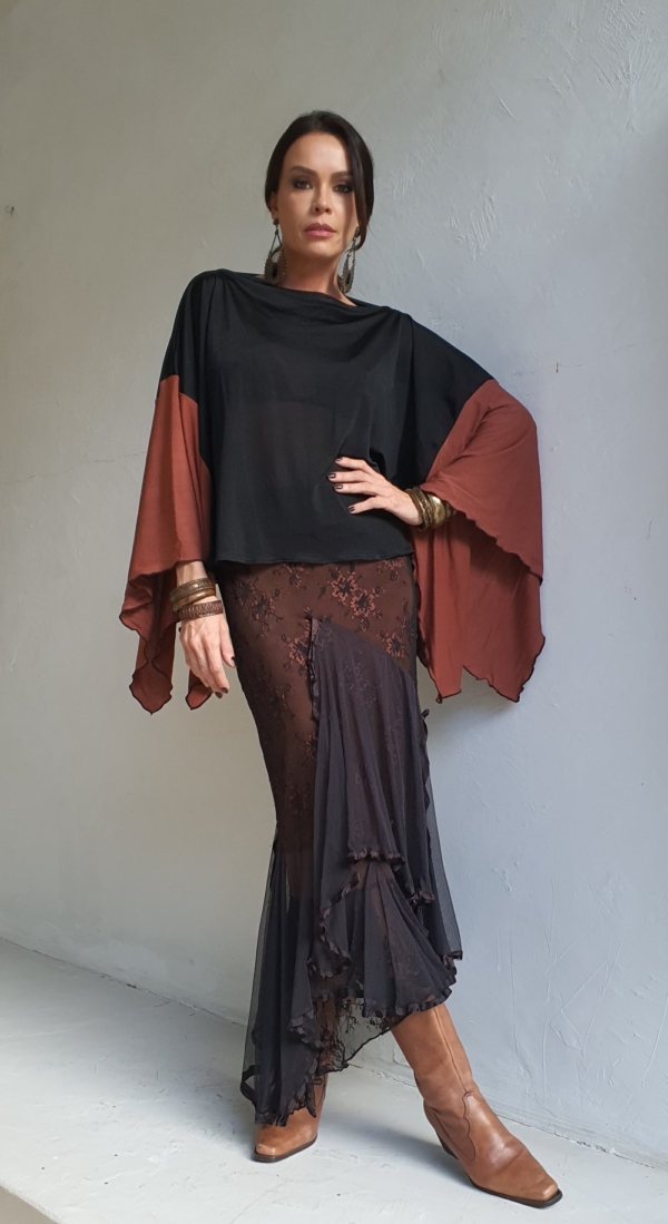 Conjunto de saia e blusa ampla