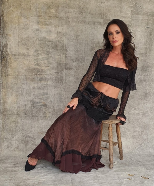 Conjunto 3 peças  saia top e bolero gipsy - Image 4