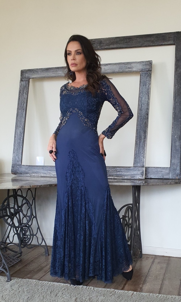 Vestido de festa bordado manga longa - Image 7