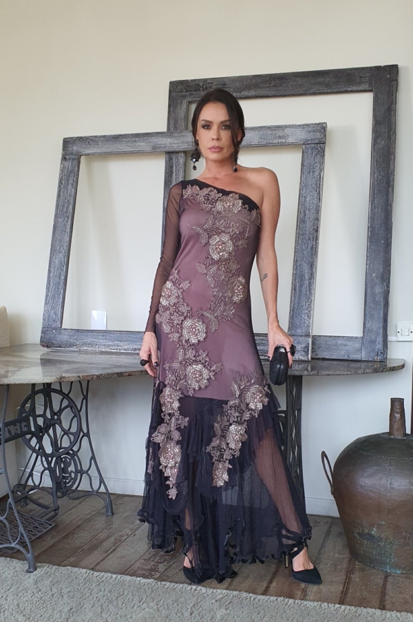 Vestido de festa bordado uma manga só - Image 4