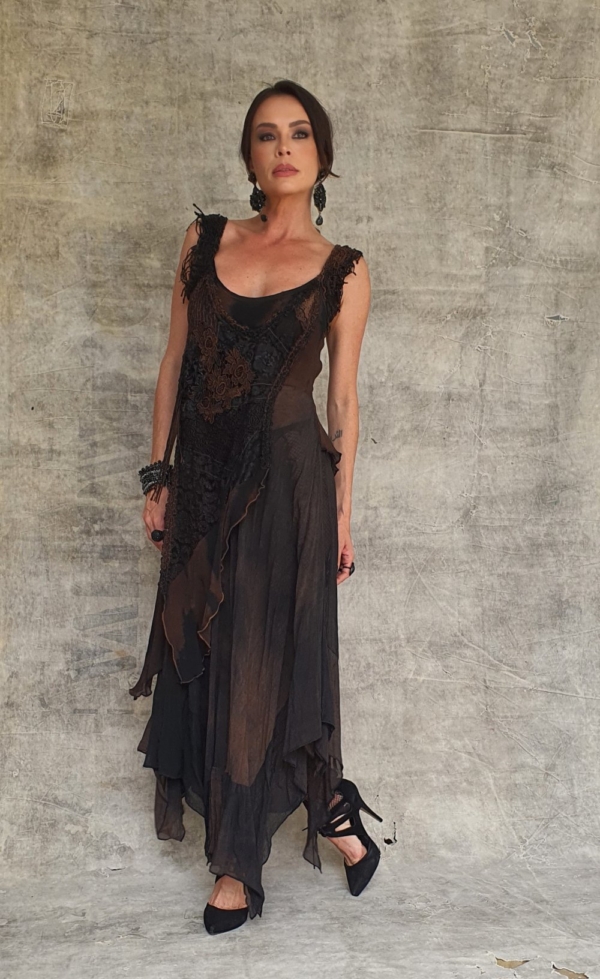 vestido boho chic barrado irregular pontas - Imagem 7