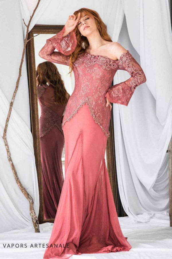 vestido longo de festa bordado manga sino - Imagem 4