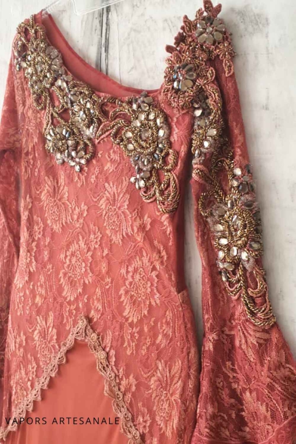 vestido longo de festa bordado manga sino - Imagem 5