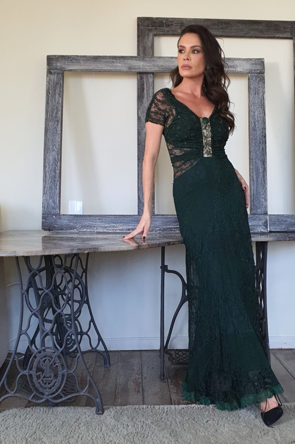 Vestido longo de festa corpo bordado