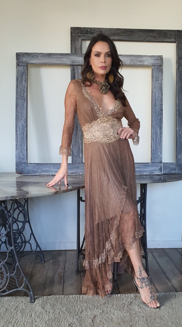 Vestido longo frente meia lua