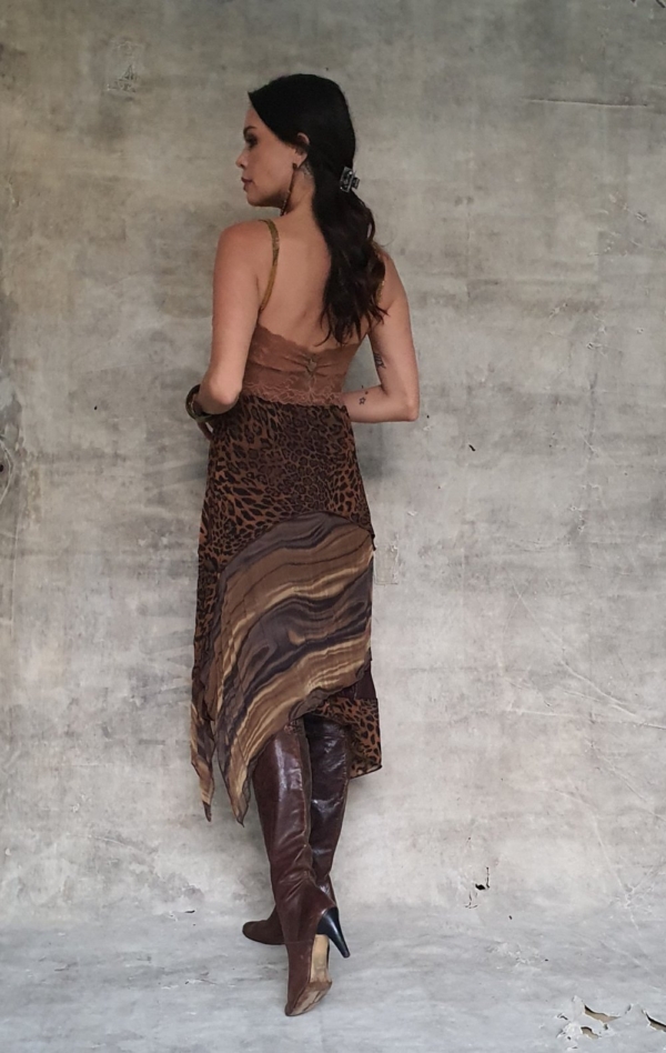 Vestido curto bojo onça - Imagem 6