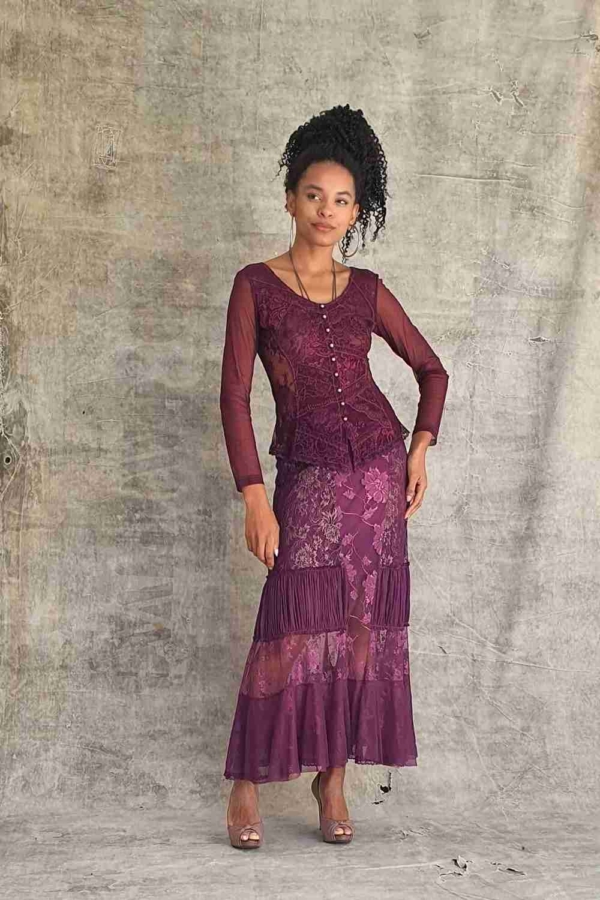 conjunto saia e blusa mix de  rendas - Imagem 5