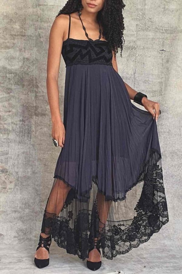 vestido longo alcinha acompanha casaco de tule - Imagem 4