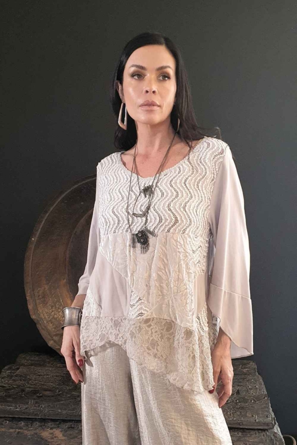 blusa de renda off