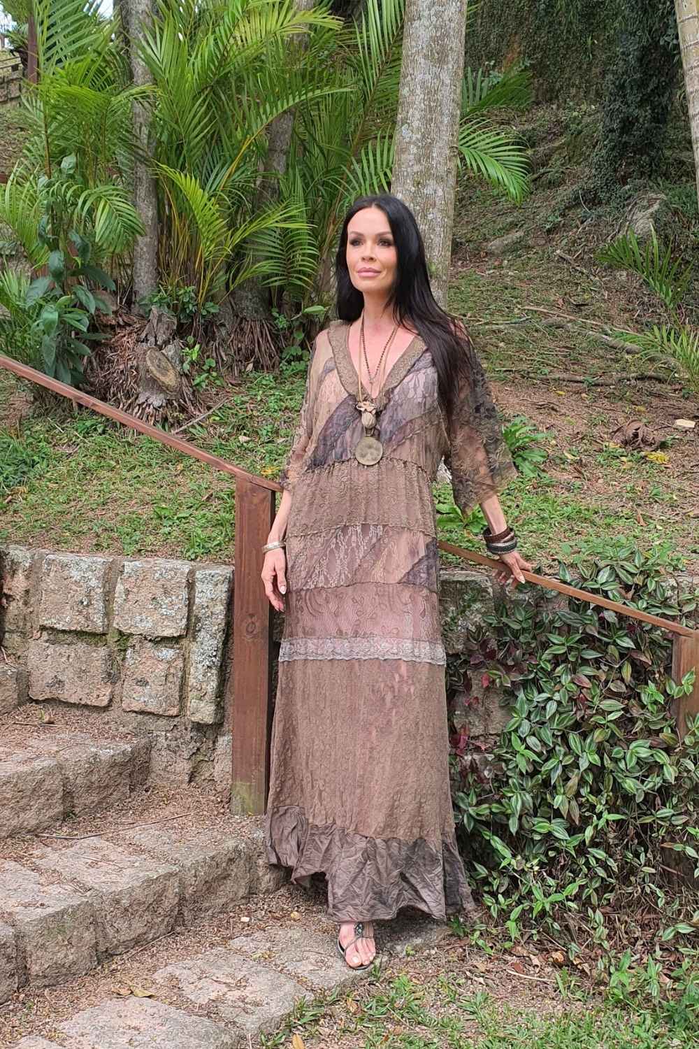 vestido longo de renda boho chic Gaya - Imagem 3
