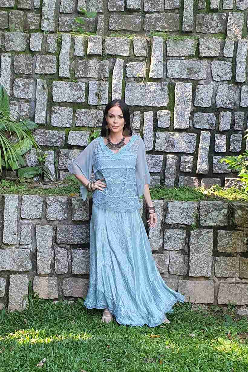 conjunto saia e blusa renda mix manga ampla tule - Imagem 3