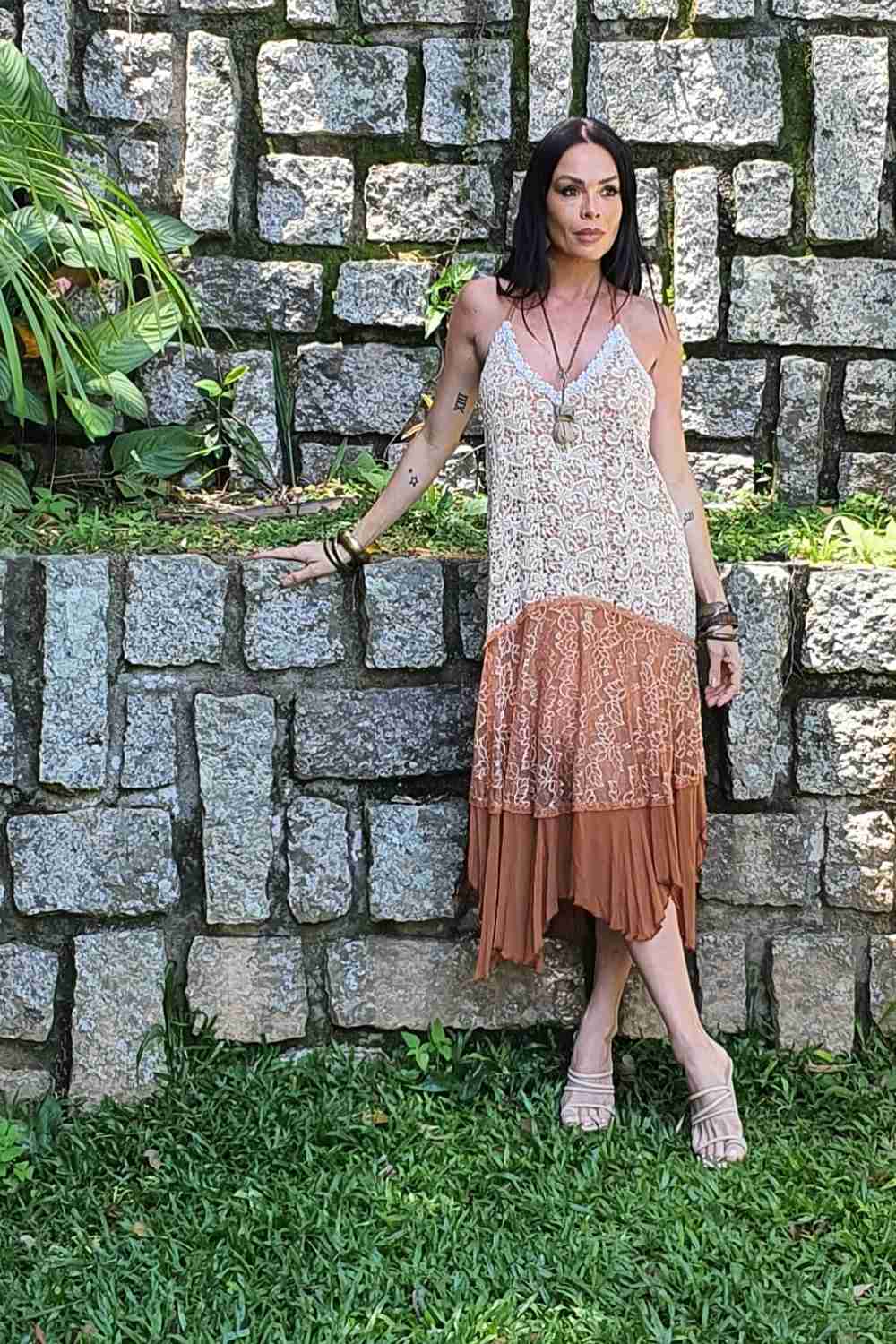 vestido longuete renda decote x costas - Imagem 3