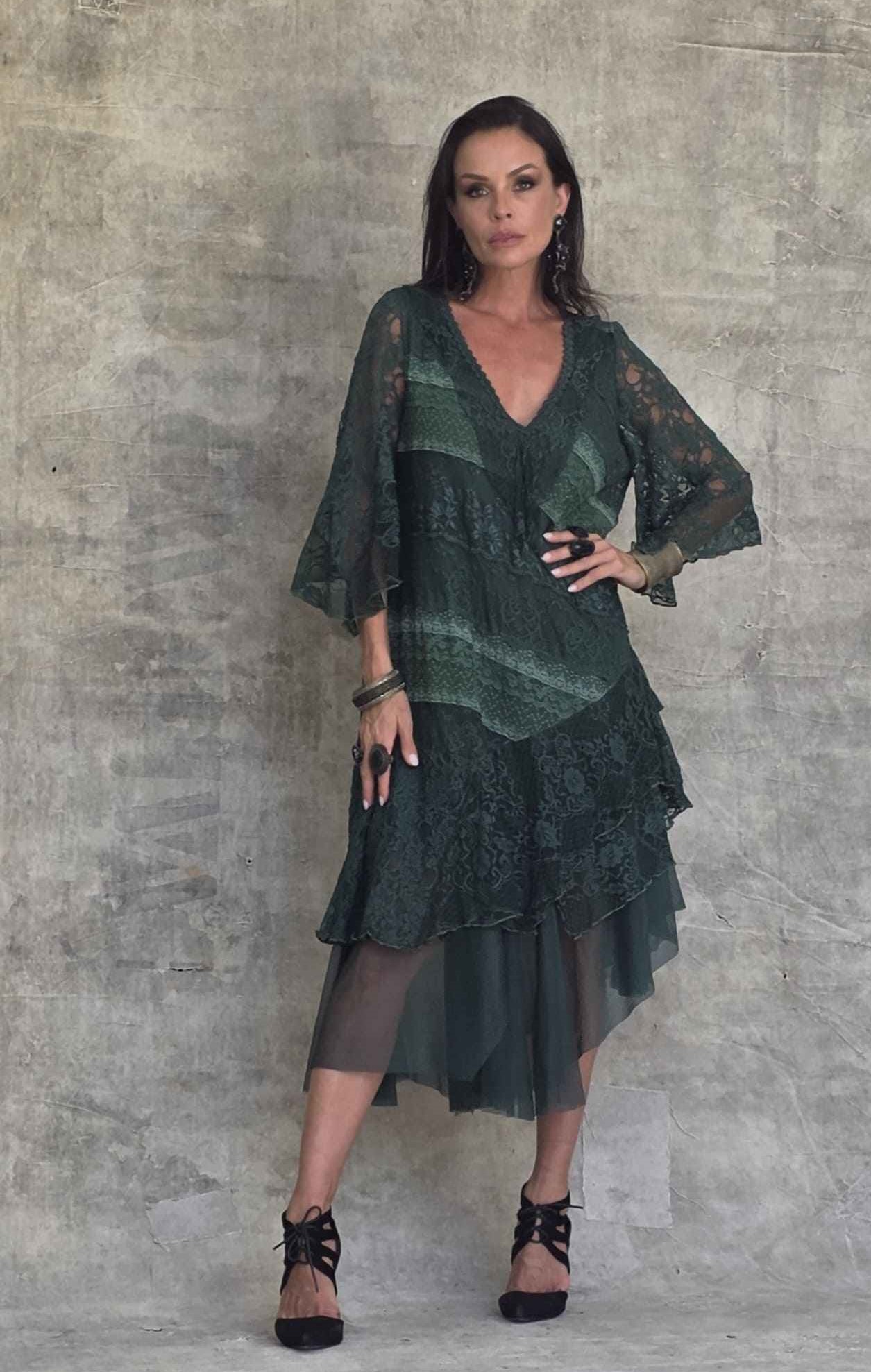 vestido midi renda despontado