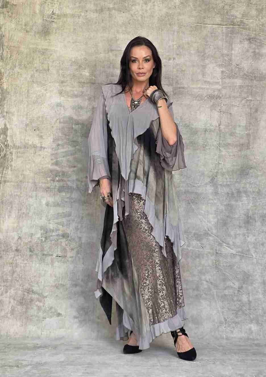 conjunto boho chic saia e capa chumbo bi colors