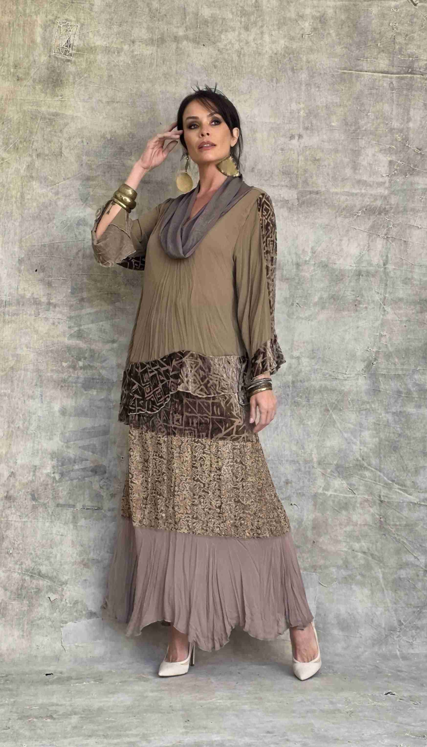 conjunto gola rolé mix crepe & veludo devoré - Imagem 5