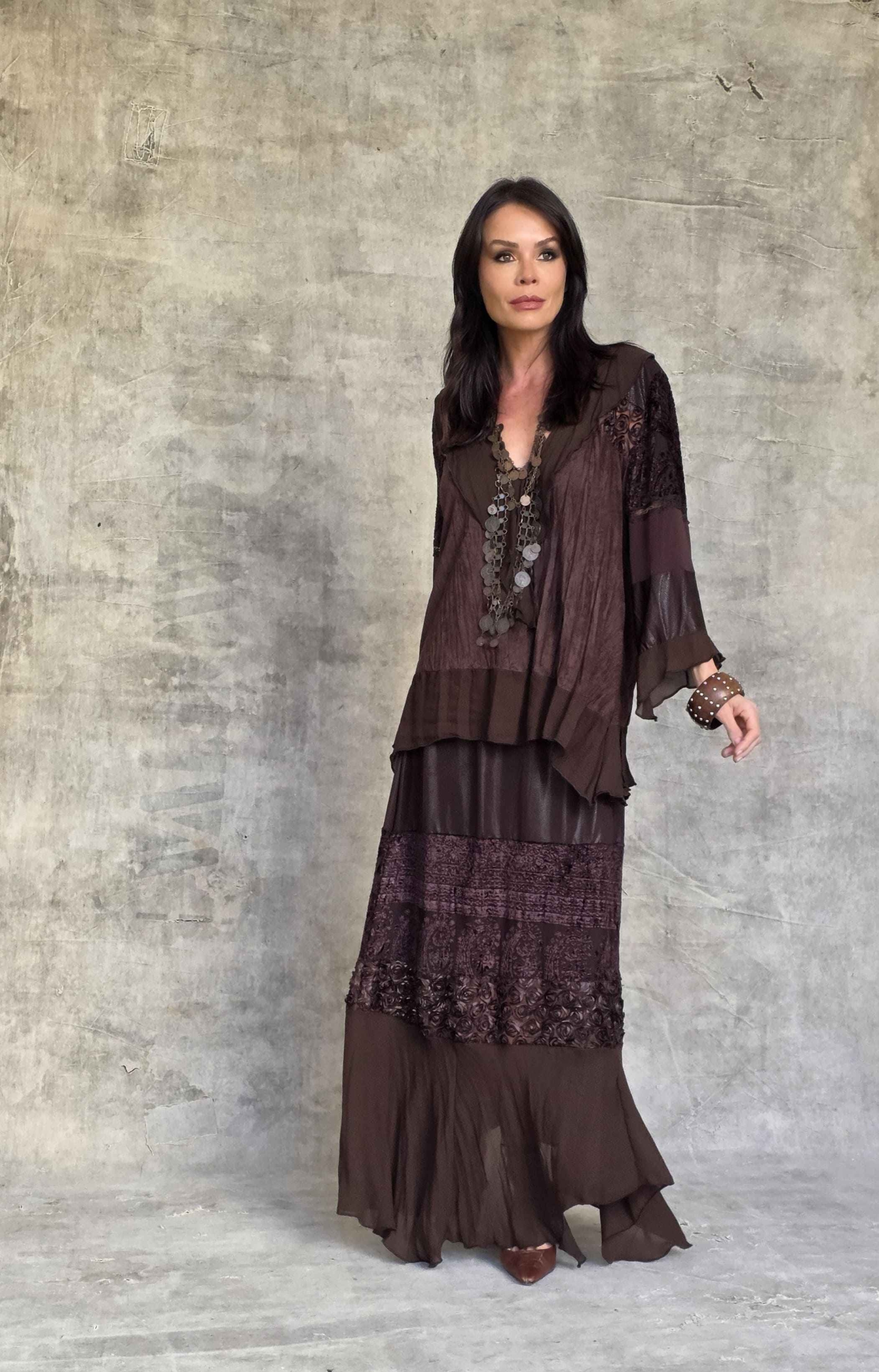 conjunto saia longa boho marrom intense