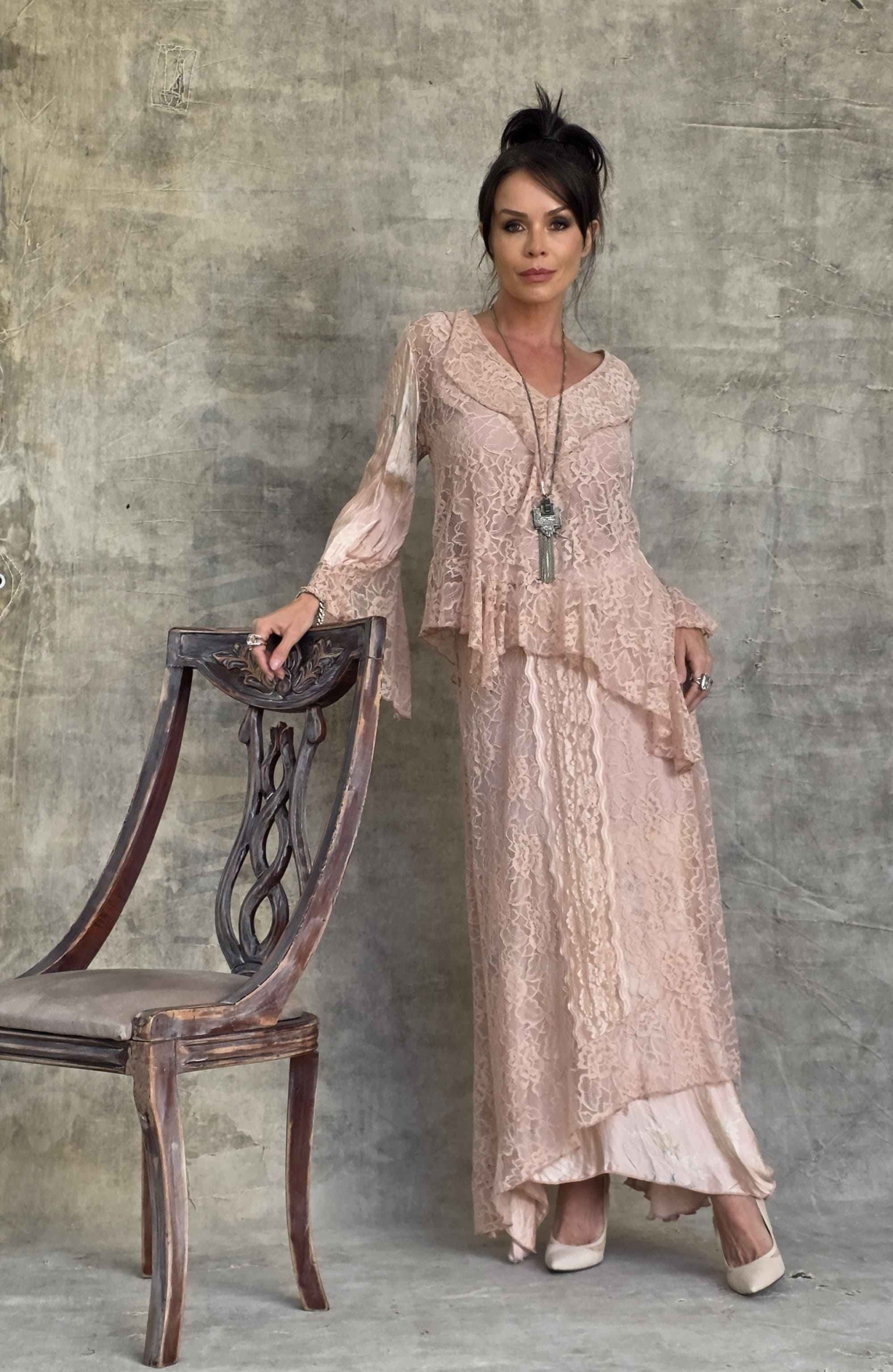 conjunto saia renda com suave estampa floral