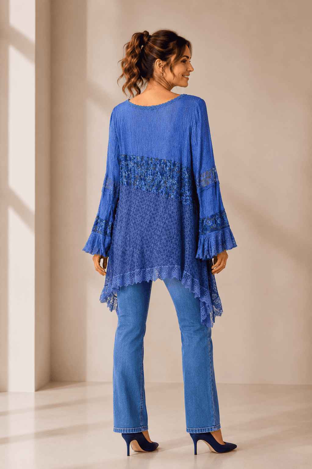 blusa de renda barra assimétrica - Imagem 2