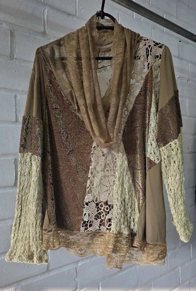 blusa patchwork gola role - Imagem 6