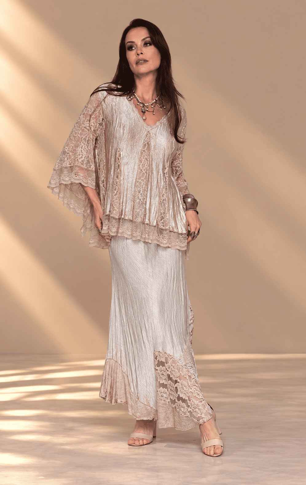 conjunto de saia rose renda entremeios - Imagem 5
