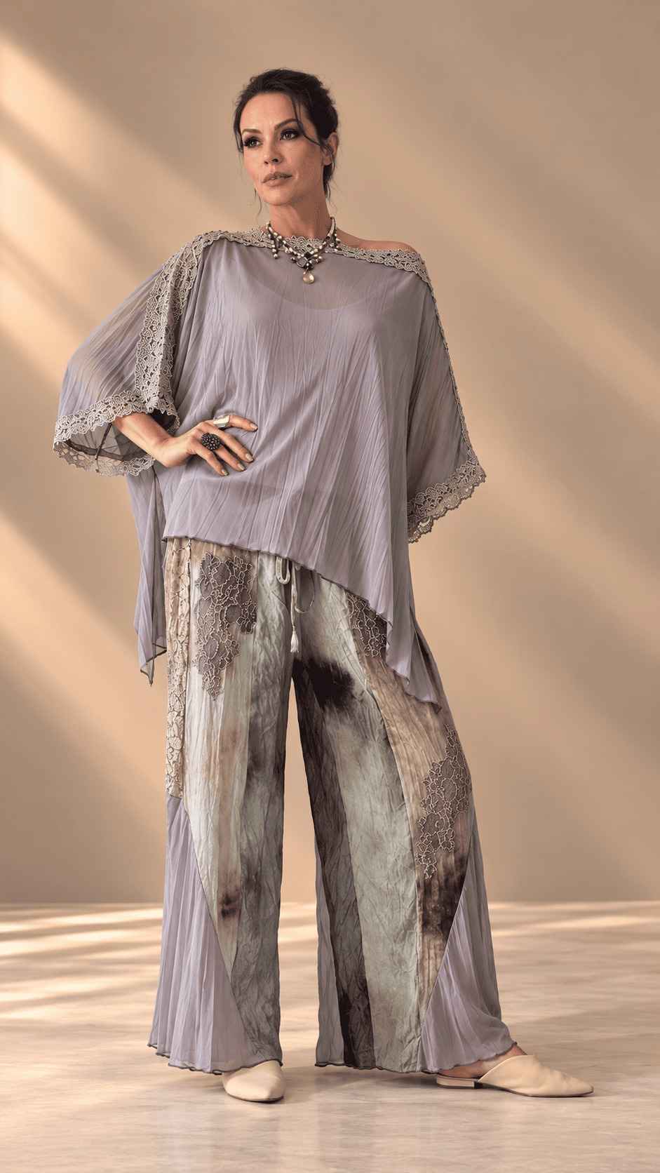 conjunto de calça blusa crepe de seda renda - Imagem 3